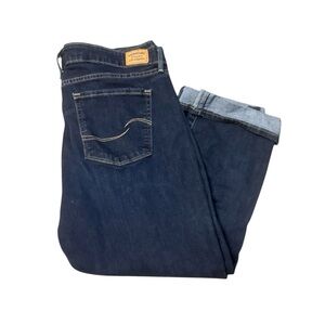 Signature Levi’s women’s Dark Blue Relaxed capris cuffed hem size 16